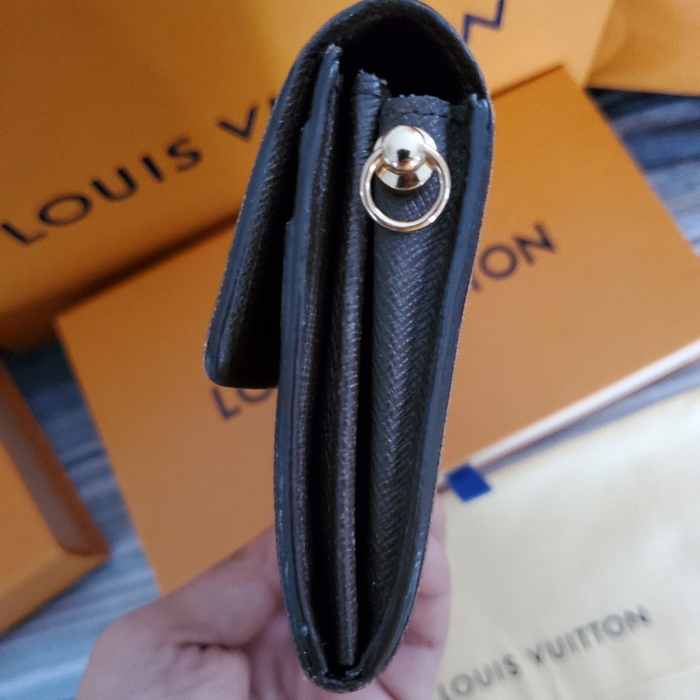 🤎Auth Louis Vuitton Damier Ebene Sarah Wallet 🤎 - Picture 12 of 16